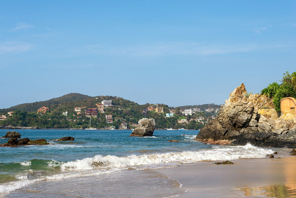 Visiting IxtapaZihuatanejo The Complete Guide [2023] Lets Travel To
